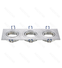 Portafaretto a 3 posti per GU10 e MR16 colore argento satinato,per faretto incasso - downlight,Dimensioni foro:75mm L255xW91mm Portafaretto a 3 posti per GU10 e MR16 colore argento satinato,per faretto incasso - downlight,Dimensioni foro:75mm L255xW91mm
