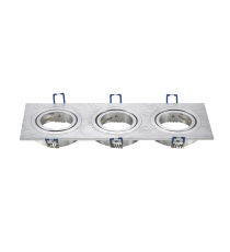 Portafaretto a 3 posti per GU10 e MR16 colore argento satinato,per faretto incasso - downlight,Dimensioni foro:75mm L255xW91mm Portafaretto a 3 posti per GU10 e MR16 colore argento satinato,per faretto incasso - downlight,Dimensioni foro:75mm L255xW91mm