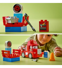 Lego Duplo Disney e Pixar - Mack al circuito - Lego 10417 Veicolo Autocarro del film Cars 14pz ANNI 2+ Lego Duplo Disney e Pixar - Mack al circuito - Lego 10417 Veicolo Autocarro del film Cars 14pz ANNI 2+
