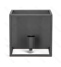 Applique in metallo nero attacco E27 max. 40w misura L22xW18xH22cm da interno Telaio in ferro stile vintage Applique in metallo nero attacco E27 max. 40w misura L22xW18xH22cm da interno Telaio in ferro stile vintage