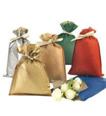 Busta regalo Natale - 20 x 32 cm - 45 gr - carta - 5 colori assortiti - PNP - conf. 50 pezzi Busta regalo Natale - 20 x 32 cm - 45 gr - carta - 5 colori assortiti - PNP - conf. 50 pezzi