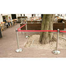 Colonnina segnapercorso cromata - altezza 100 cm - nastro retrattile rosso da 210 cm - Securit Colonnina segnapercorso cromata - altezza 100 cm - nastro retrattile rosso da 210 cm - Securit