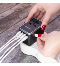 Verbatim - Adattatore da viaggio UTA-04 PD61W / QC / 3xUSB / 2xType-C Verbatim - Adattatore da viaggio UTA-04 PD61W / QC / 3xUSB / 2xType-C
