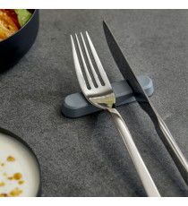 Poggiaposate - 8 x 2 x 1 cm - melamina - grigio - Leone - conf. 6 pezzi Poggiaposate - 8 x 2 x 1 cm - melamina - grigio - Leone - conf. 6 pezzi