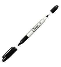 Marcatore Permanente Twin tip doppia punta - una punta fine 1,0mm - una punta extra fine 0,5mm - nero - Sharpie Marcatore Permanente Twin tip doppia punta - una punta fine 1,0mm - una punta extra fine 0,5mm - nero - Sharpie