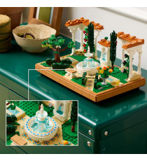 Lego Icons - Il giardino della fontana - Lego 10359 1302pz ANNI 18+ Lego Icons - Il giardino della fontana - Lego 10359 1302pz ANNI 18+