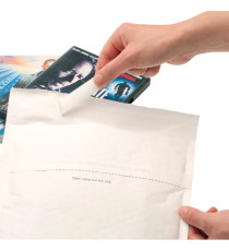 Busta imbottita Mail Lite Round Trip - andata/ritorno - D (18 x 26 cm) - Sealed Air - conf. 100 pezzi Busta imbottita Mail Lite Round Trip - andata/ritorno - D (18 x 26 cm) - Sealed Air - conf. 100 pezzi