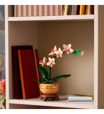 Lego Botanicals - Mini-orchidea - Lego 10343 The Botanical Collection con Vaso, Bocciolo e Foglie Artificiali 274pz Anni 18+ Lego Botanicals - Mini-orchidea - Lego 10343 The Botanical Collection con Vaso, Bocciolo e Foglie Artificiali 274pz Anni 18+