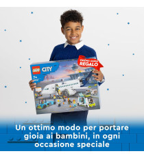 Lego City - Aereo passeggeri - Lego 60367 Autobus, Trattore Aeroportuale, Camion del Catering e Furgone Anni 7+ 913pz Lego City - Aereo passeggeri - Lego 60367 Autobus, Trattore Aeroportuale, Camion del Catering e Furgone Anni 7+ 913pz