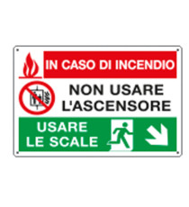 Targhetta adesiva multisimbolo - 30x20 cm - IN CASO DI INCENDIO…DISCESA DX - Cartelli Segnalatori Targhetta adesiva multisimbolo - 30x20 cm - IN CASO DI INCENDIO…DISCESA DX - Cartelli Segnalatori