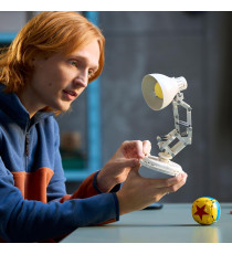 Lego Ideas - Disney Pixar Luxo Jr. - Lego 21357 Decorazione per la Casa da Scrivania  613pz Anni 18+
