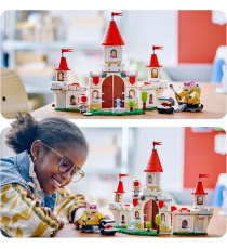 Lego Super Mario - Battaglia con Roy al Castello di Peach - Lego 71435 con personaggi Nintendo, Torre e Catapulta Anni 7+ 738pz