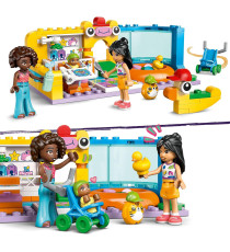 Lego Friends - Scuderia e Accademia di equitazione - Lego 42688 con Passeggino Giocattolo e Accessori 735pz Anni 7+
