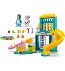 Lego Bluey - Divertimento al parco giochi di Bluey e Chloe - Lego 11201 con 2 Minifigure, Saliscendi, Scivolo 104pz Anni 4+