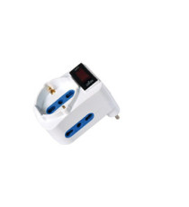 Adattatore con spina 10A orizzontale - 2 prese bipasso 10/16A + 1 presa Schuko - MKC