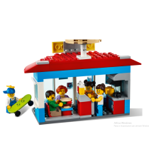 Lego City - Piazza principale - Lego 60271 N.B. SCATOLA CON DIFETTI!