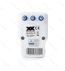 ADATTATORE TRIPLO CON SPINA 10A 250V 3 PRESE (2 P17/11 e 1 P40) BIANCO CON INTERRUTTORE MAX 1500W PROTEZIONE BAMBINI