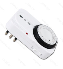 PRESA TEMPORIZZATA CON TIMER DIGITALE SETTIMANALE PRESA 16A Max 3680W - MISURA L5.8*W8.9*H13cm SCHERMO LED PRESA TEMPORIZZATA CON TIMER DIGITALE SETTIMANALE PRESA 16A Max 3680W - MISURA L5.8*W8.9*H13cm SCHERMO LED