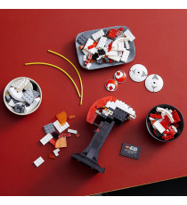 LEGO Star Wars - Casco di Luke Skywalker (Red Five) - LEGO 75327 Elmo da Collezione Esposizione Guerre Stellari ANNI 18+ LEGO Star Wars - Casco di Luke Skywalker (Red Five) - LEGO 75327 Elmo da Collezione Esposizione Guerre Stellari ANNI 18+