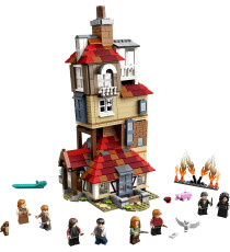 Lego Harry Potter - Attacco alla Tana - Lego 75980 - INTROVABILE - Include 8 minifigure iconica casa delle bambole ANNI 9+ Lego Harry Potter - Attacco alla Tana - Lego 75980 - INTROVABILE - Include 8 minifigure iconica casa delle bambole ANNI 9+