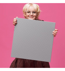 Lego Classic - Base grigia Tavola per Costruzioni Quadrata con 48x48 Bottoncini - LEGO 11024 ANNI 4+ Lego Classic - Base grigia Tavola per Costruzioni Quadrata con 48x48 Bottoncini - LEGO 11024 ANNI 4+