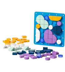 Lego Dots - Patch cucibile - LEGO 41955 Una base flessibile 6x6 e più di 90 tessere colorate ANNI 8+ Lego Dots - Patch cucibile - LEGO 41955 Una base flessibile 6x6 e più di 90 tessere colorate ANNI 8+