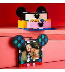 Lego Dots Disney - Il KIT Back to School di Topolino e Minnie LEGO 41964 Portagioie,Portafoto,Bacheca e Patch Adesiva ANNI 6+ Lego Dots Disney - Il KIT Back to School di Topolino e Minnie LEGO 41964 Portagioie,Portafoto,Bacheca e Patch Adesiva ANNI 6+