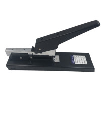 Cucitrice da tavolo 135 - alti spessori - max 120 fogli - Molho Leone Cucitrice da tavolo 135 - alti spessori - max 120 fogli - Molho Leone