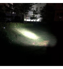 Torcia led super potente con funzione powerbank LED 3 modalità di illuminazione 3in1 - 2 batterie da 2600 mAh - 22x11x16cm Torcia led super potente con funzione powerbank LED 3 modalità di illuminazione 3in1 - 2 batterie da 2600 mAh - 22x11x16cm