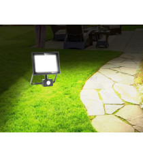 Flood light LED con sensore 10W 750 lumen,luce naturale 4000K IP65 faro led Dimensioni:L150xW114xH53mm Serie05 Flood light LED con sensore 10W 750 lumen,luce naturale 4000K IP65 faro led Dimensioni:L150xW114xH53mm Serie05