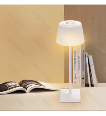 Lampada da scrivania ricaricabile bianca 4W 400lumen,RGB+CCT con regolazione intensità e cambio colore touch, L130xW130xH380mm Lampada da scrivania ricaricabile bianca 4W 400lumen,RGB+CCT con regolazione intensità e cambio colore touch, L130xW130xH380mm